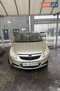 Хэтчбек Opel Corsa 2008 в Киеве