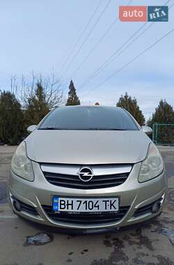 Хэтчбек Opel Corsa 2008 в Великодолинском