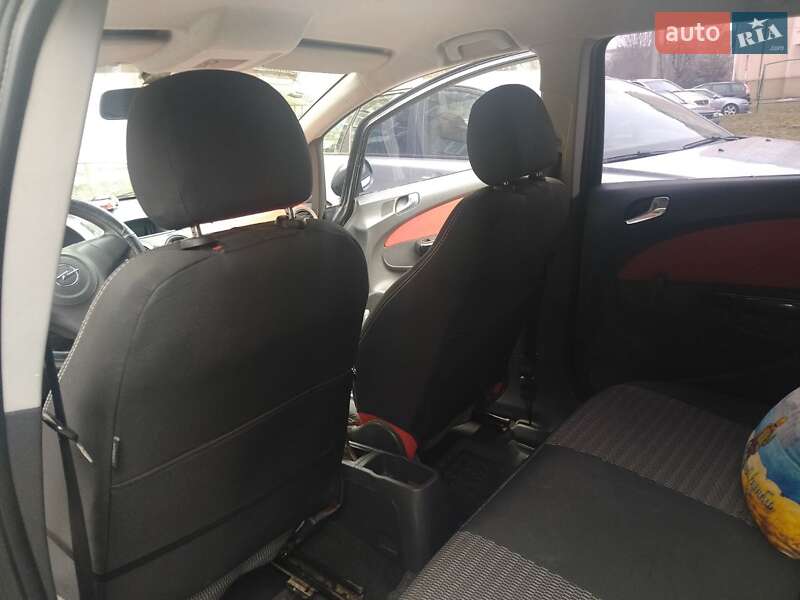 Хэтчбек Opel Corsa 2007 в Ивано-Франковске фото 8 Хэтчбек Opel Corsa 2007 в Ивано-Франковске