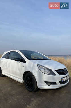 Хэтчбек Opel Corsa 2008 в Днепре