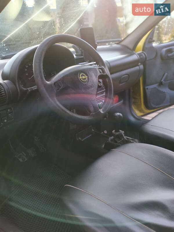 Хэтчбек Opel Corsa 2000 в Львове фото 6 Хэтчбек Opel Corsa 2000 в Львове