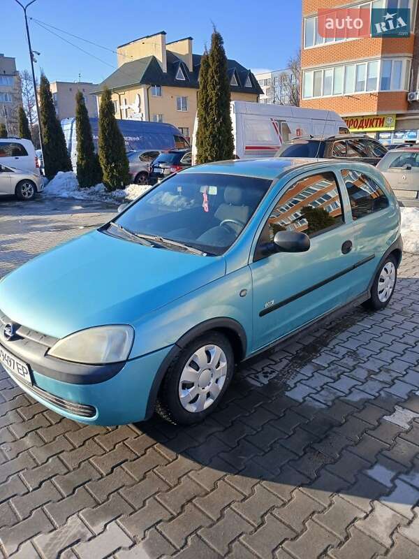 Хетчбек Opel Corsa 2002 в Тернополі