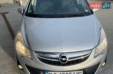Хэтчбек Opel Corsa 2011 в Калуше