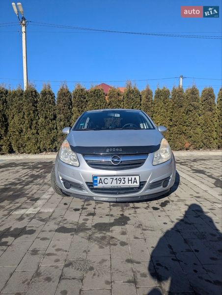 Хэтчбек Opel Corsa 2008 в Луцке