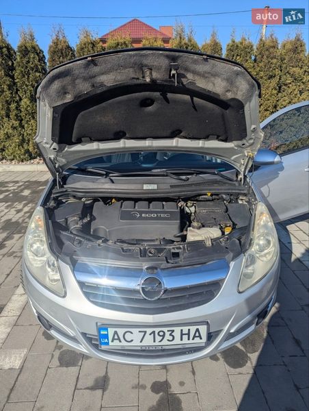 Хэтчбек Opel Corsa 2008 в Луцке
