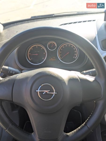 Хэтчбек Opel Corsa 2008 в Луцке