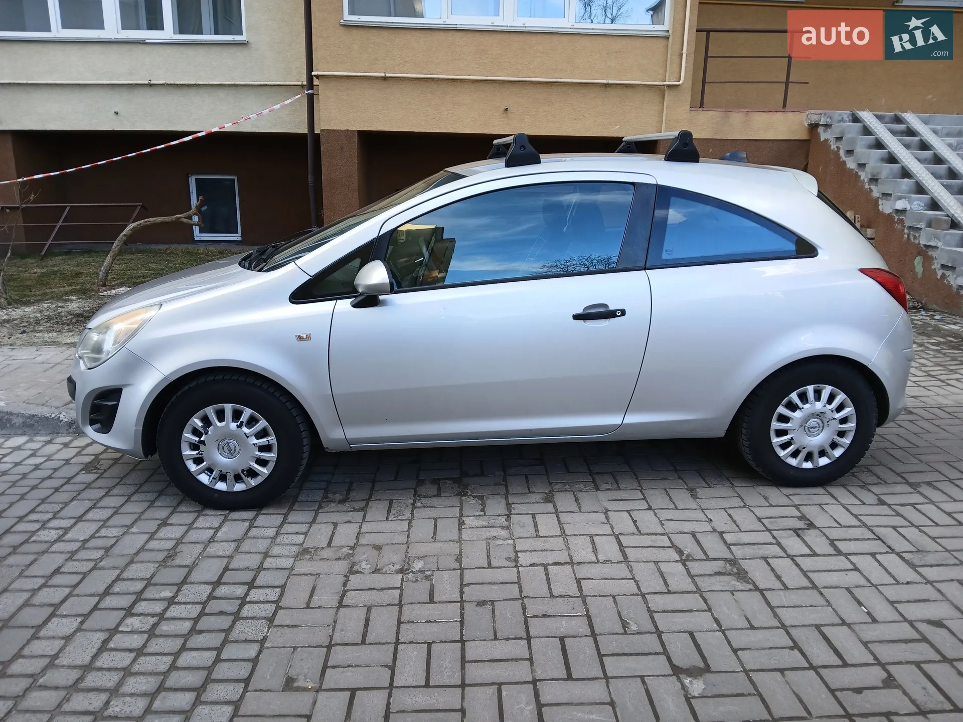 2011 Opel Corsa - мініатюра 3