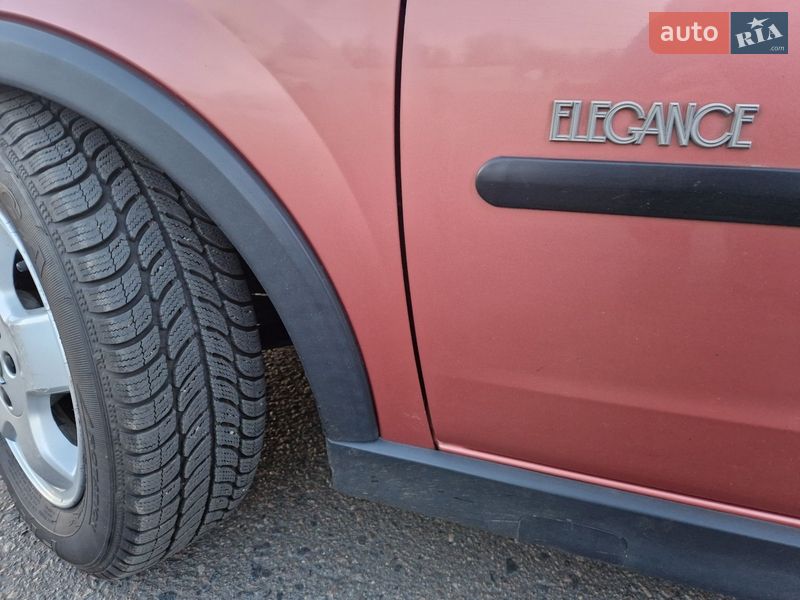 Хэтчбек Opel Corsa 2001 в Ровно