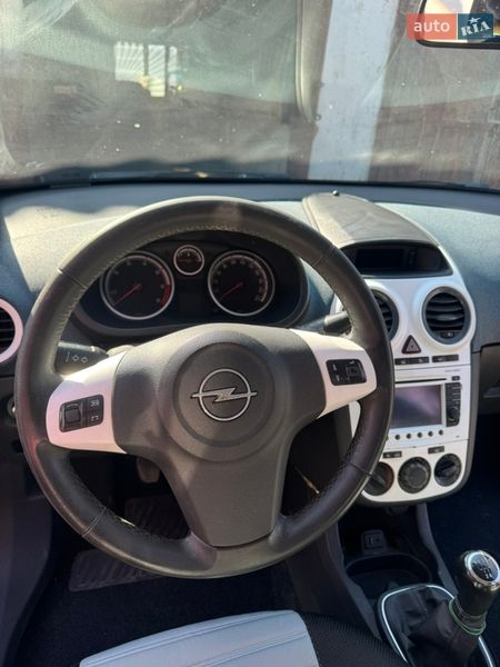 Хэтчбек Opel Corsa 2011 в Коломые