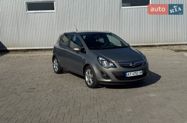 Хэтчбек Opel Corsa 2014 в Калуше