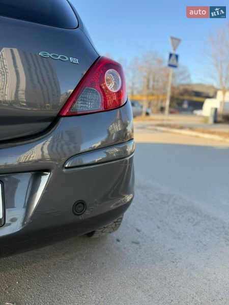 Хэтчбек Opel Corsa 2010 в Крюковщине