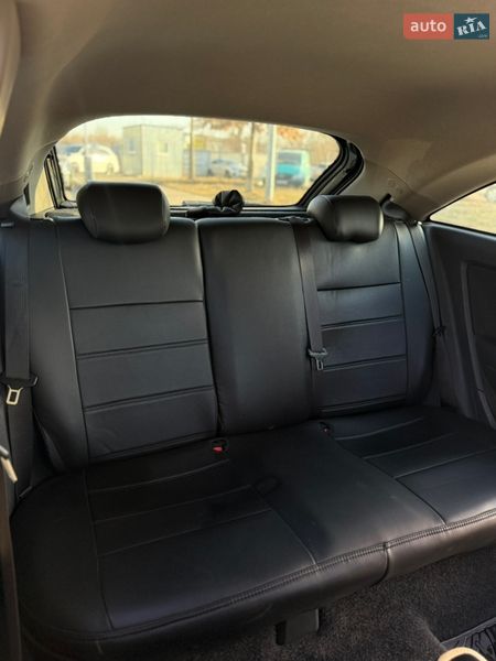 Хэтчбек Opel Corsa 2010 в Крюковщине