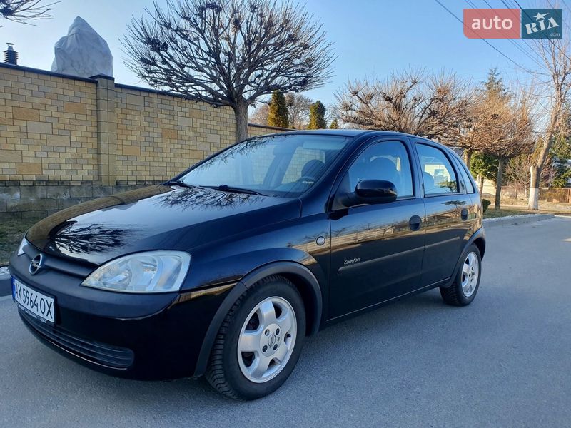 Хэтчбек Opel Corsa 2001 в Харькове