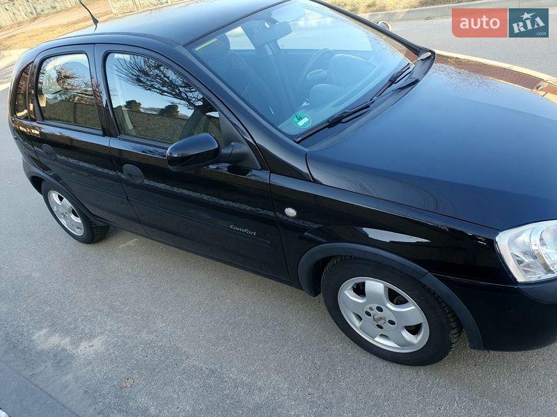 Хэтчбек Opel Corsa 2001 в Харькове