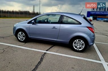 Хетчбек Opel Corsa 2009 в Запоріжжі