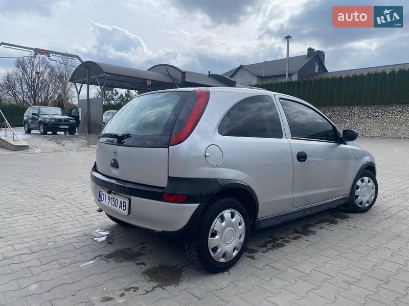 Хэтчбек Opel Corsa 2003 в Тернополе