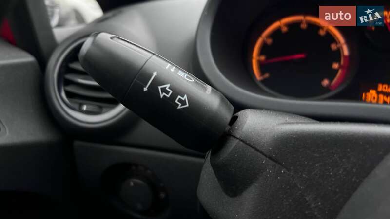 Хэтчбек Opel Corsa 2008 в Киеве