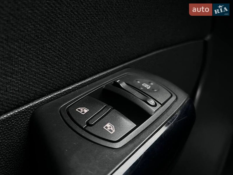 Хэтчбек Opel Corsa 2008 в Киеве