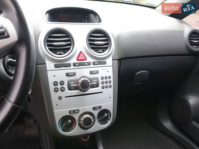 Хэтчбек Opel Corsa 2009 в Луцке фото 20 Хэтчбек Opel Corsa 2009 в Луцке