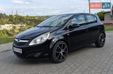 Хэтчбек Opel Corsa 2007 в Могилев-Подольске