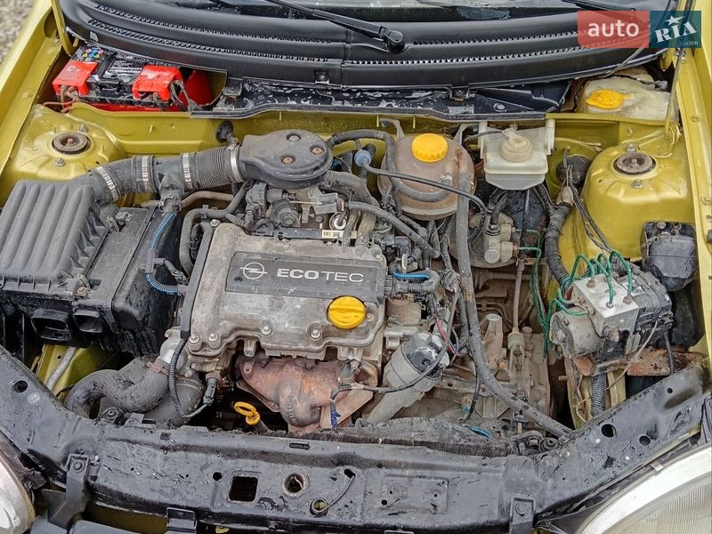 Хетчбек Opel Corsa 1998 в Коломиї