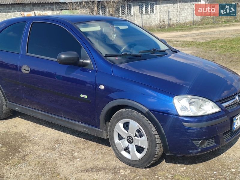 Хетчбек Opel Corsa 2005 в Монастириській