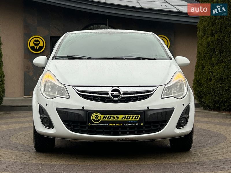 Хетчбек Opel Corsa 2011 в Львові