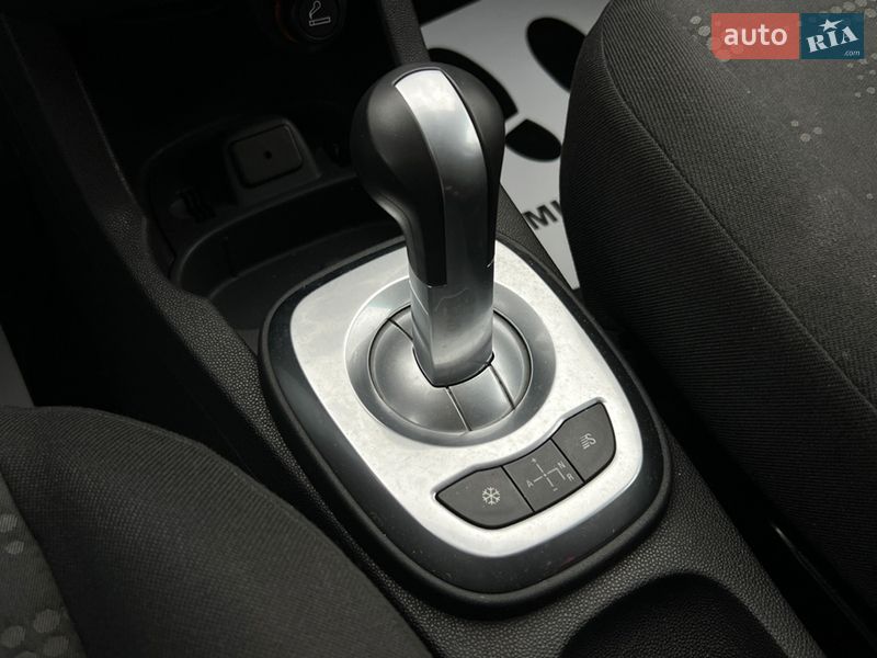 Хетчбек Opel Corsa 2011 в Львові