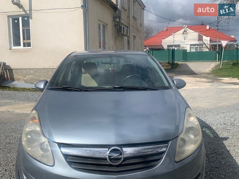 Хэтчбек Opel Corsa 2007 в Львове