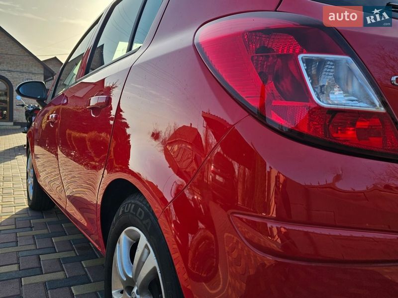 Хетчбек Opel Corsa 2009 в Луцьку