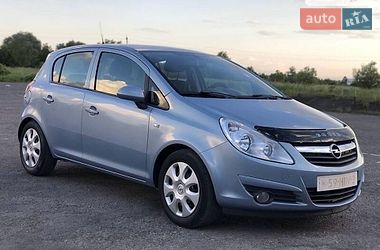 Хэтчбек Opel Corsa 2008 в Лукове
