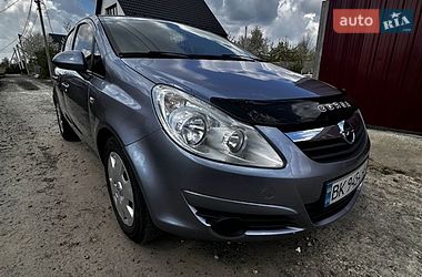 Хэтчбек Opel Corsa 2010 в Луцке