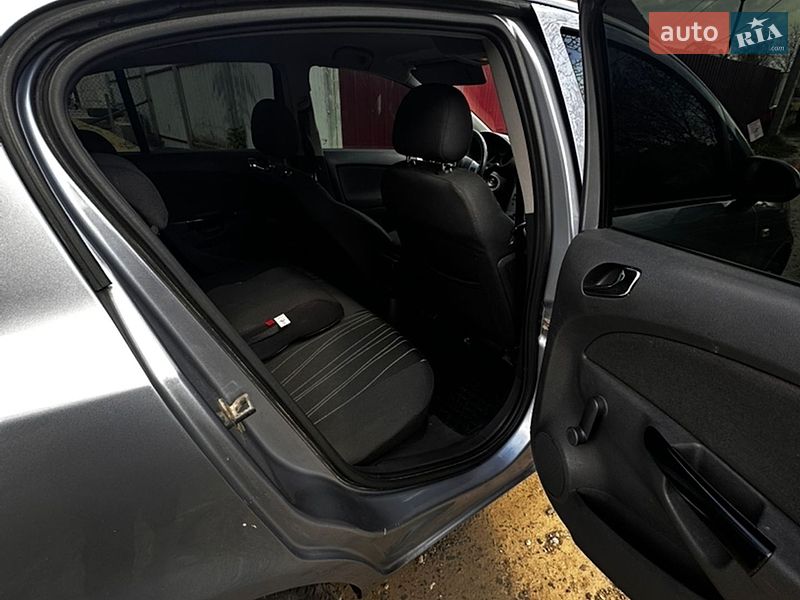 Хэтчбек Opel Corsa 2010 в Луцке