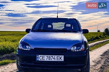 Хэтчбек Opel Corsa 1994 в Хотине