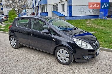 Хэтчбек Opel Corsa 2009 в Чернигове