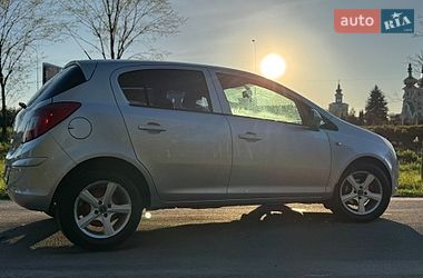 Хэтчбек Opel Corsa 2008 в Львове