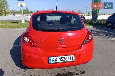 Хэтчбек Opel Corsa 2011 в Киеве