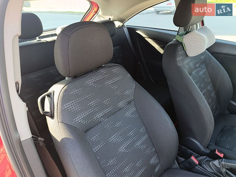 Хэтчбек Opel Corsa 2011 в Киеве