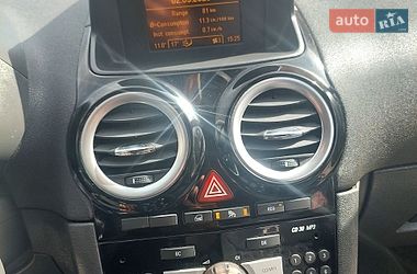 Хэтчбек Opel Corsa 2010 в Тернополе