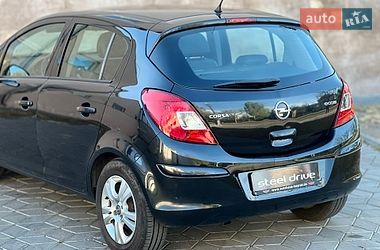 Хэтчбек Opel Corsa 2012 в Николаеве