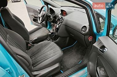 Хэтчбек Opel Corsa 2010 в Ременове
