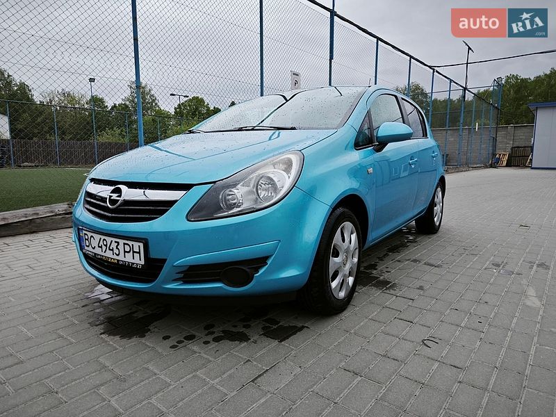 Хэтчбек Opel Corsa 2010 в Ременове