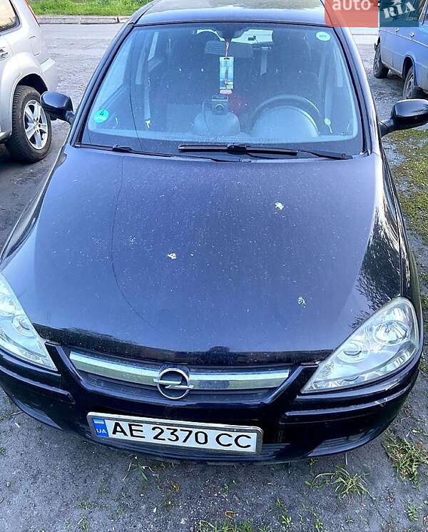 Хэтчбек Opel Corsa 2006 в Першотравенске