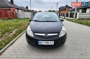 Хэтчбек Opel Corsa 2008 в Ровно