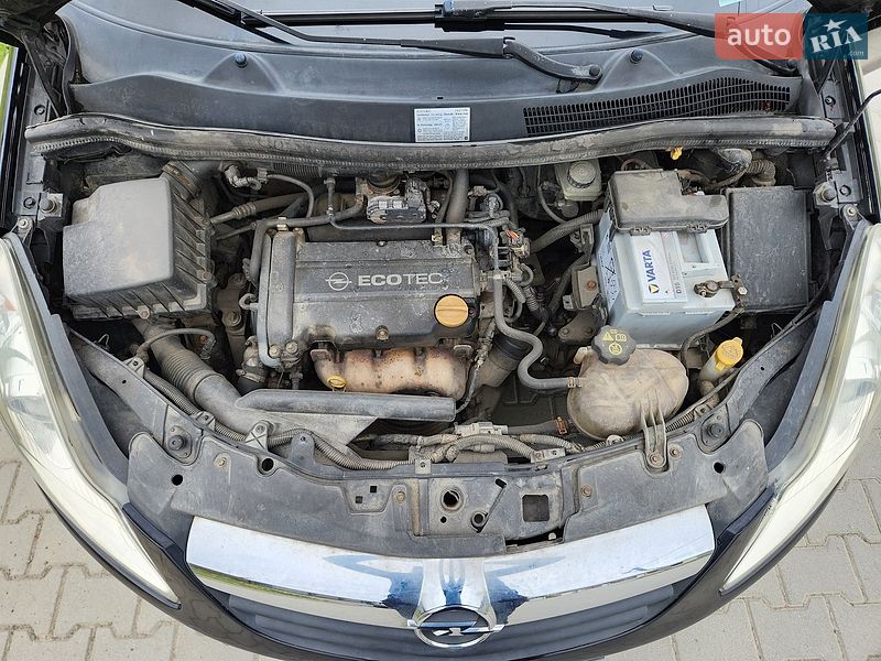 Хэтчбек Opel Corsa 2008 в Ровно