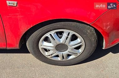 Хэтчбек Opel Corsa 2006 в Киеве