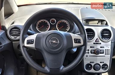 Хэтчбек Opel Corsa 2006 в Киеве