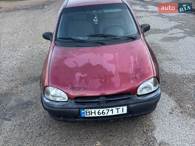 Хэтчбек Opel Corsa 1996 в Одессе