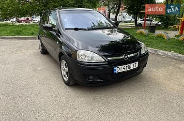 Хэтчбек Opel Corsa 2004 в Черновцах