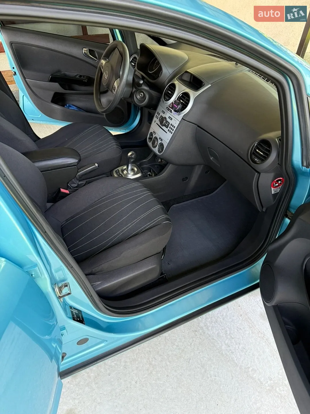 2010 Opel Corsa - мініатюра 4